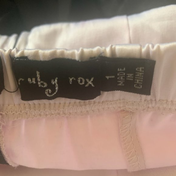 RUBY ROX BLACK/WHITE SEQUIN FORMAL DRESS 1-EUC‎ - Picture 6 of 7